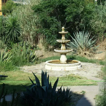 乡村民宿 白色公寓 *